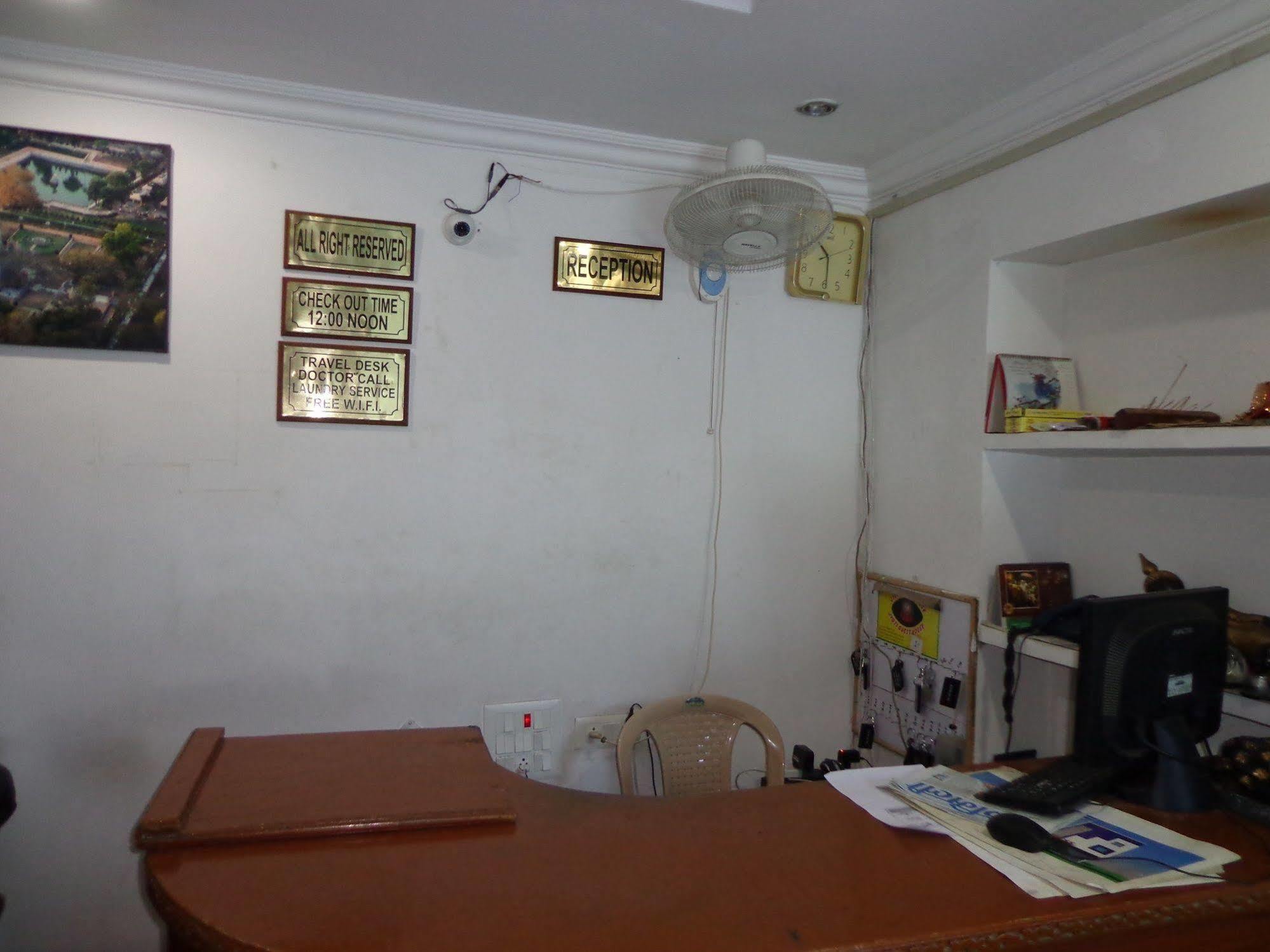 Jyoti Guest House ブッダガヤ エクステリア 写真